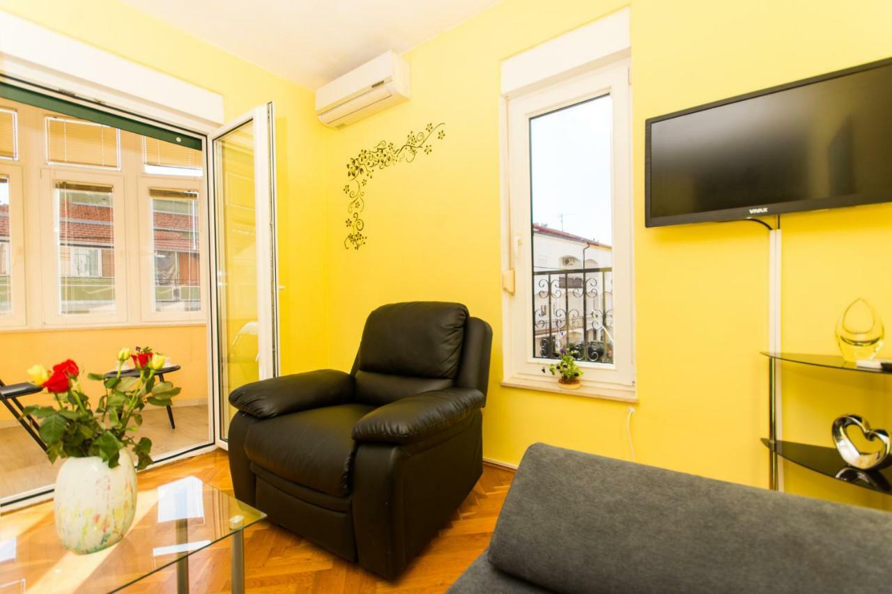 Apartman Ruza Appartamento Traù Esterno foto