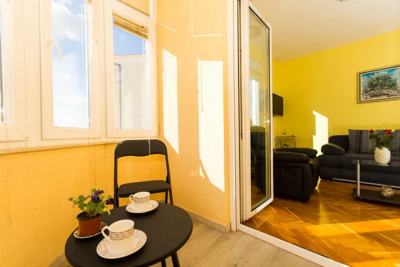 Apartman Ruza Appartamento Traù Esterno foto