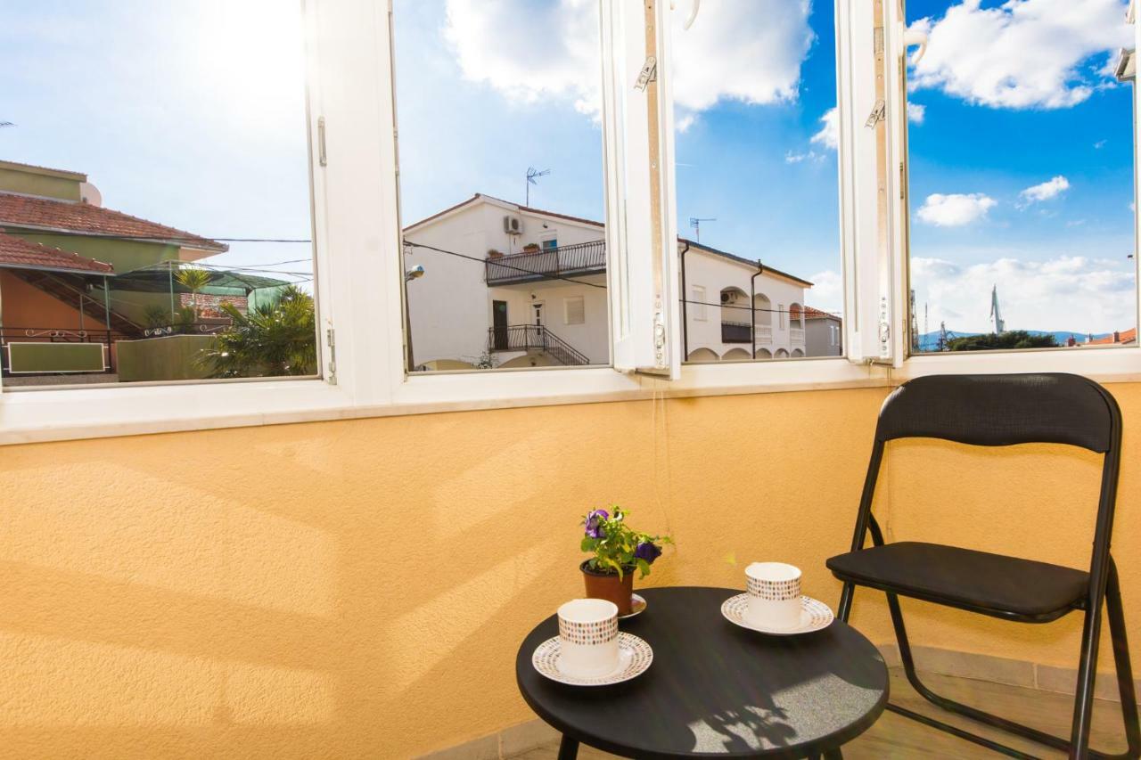 Apartman Ruza Appartamento Traù Esterno foto