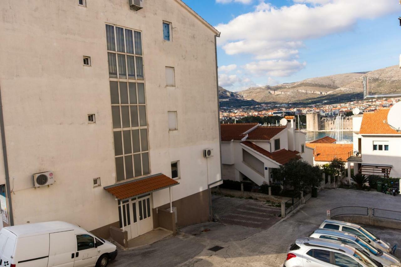 Apartman Ruza Appartamento Traù Esterno foto