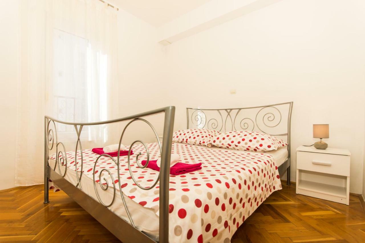 Apartman Ruza Appartamento Traù Esterno foto