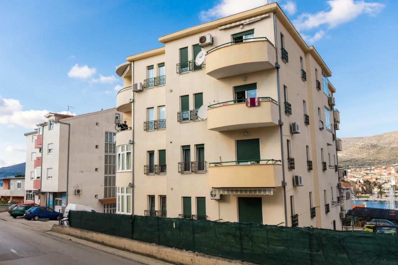 Apartman Ruza Appartamento Traù Esterno foto