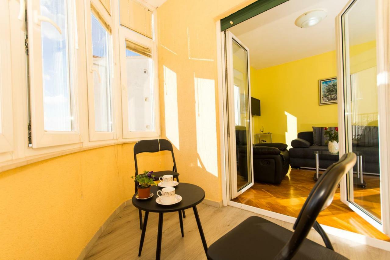 Apartman Ruza Appartamento Traù Esterno foto